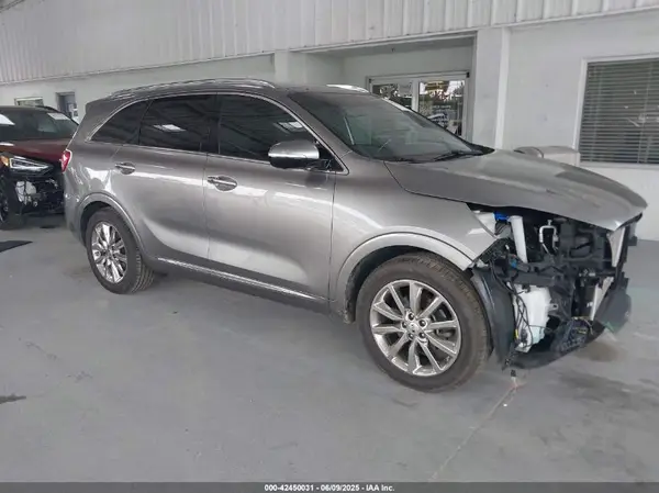 5XYPK4A59HG291257 2017 KIA SORENTO - Image 1