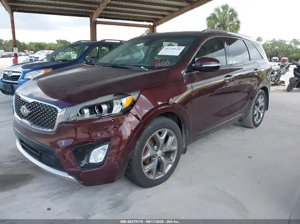 5XYPK4A59JG374693 2018 KIA SORENTO - Image 2