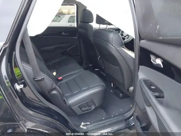 5XYPK4A59JG375844 2018 KIA SORENTO - Image 8