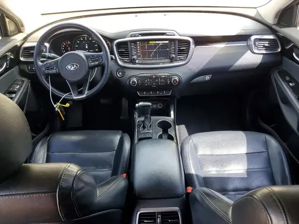 5XYPK4A59JG378338 2018 KIA SORENTO - Image 8