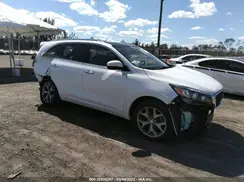 5XYPK4A59JG397813 2018 KIA SORENTO