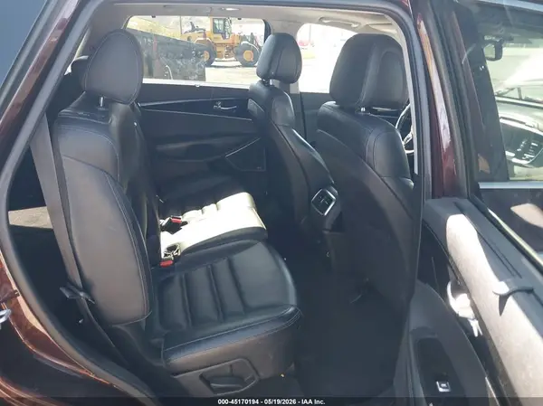 5XYPK4A5XGG030315 2016 KIA SORENTO - Image 8