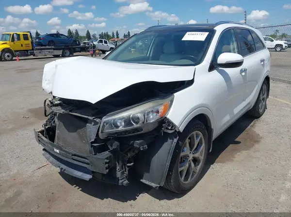 5XYPK4A5XGG109953 2016 KIA SORENTO - Image 2