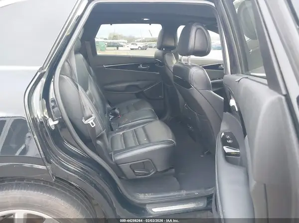5XYPK4A5XHG290568 2017 KIA SORENTO - Image 8