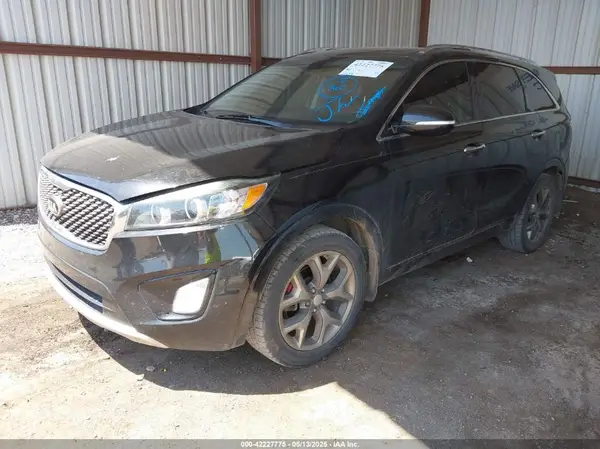 5XYPK4A5XHG291512 2017 KIA SORENTO - Image 2