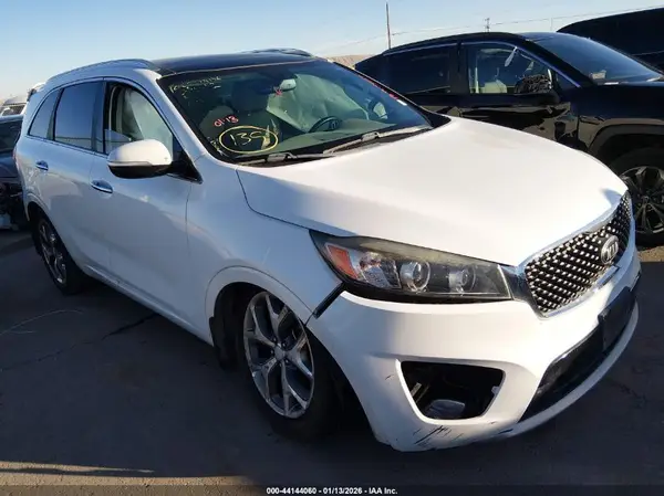 5XYPK4A5XHG312827 2017 KIA SORENTO - Image 1