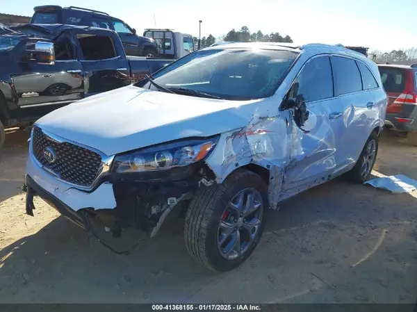 5XYPK4A5XHG314075 2017 KIA SORENTO - Image 2