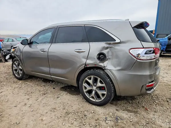 5XYPK4A5XJG348233 2018 KIA SORENTO - Image 2