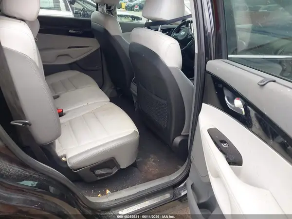 5XYPK4A5XJG378462 2018 KIA SORENTO - Image 8
