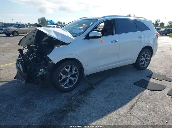 5XYPK4A5XJG398663 2018 KIA SORENTO - Image 2