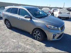 5XYPK4A5XKG460077 2019 KIA SORENTO