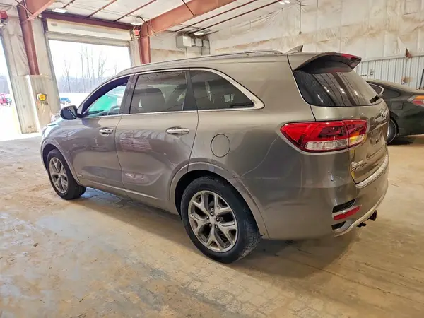 5XYPKDA11GG108266 2016 KIA SORENTO - Image 2