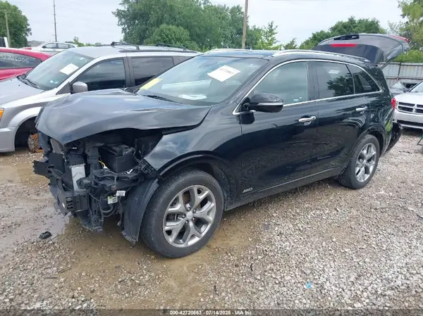 5XYPKDA13GG001557 2016 KIA SORENTO - Image 2