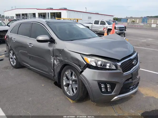 5XYPKDA13GG035286 2016 KIA SORENTO - Image 1