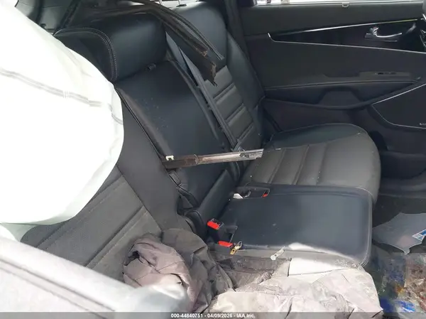 5XYPKDA13GG041735 2016 KIA SORENTO - Image 8