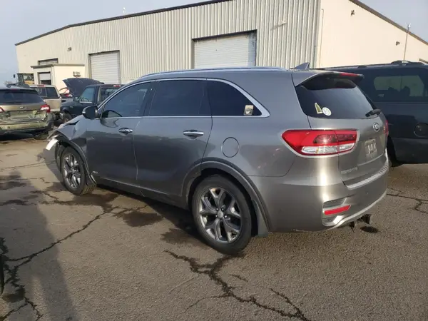 5XYPKDA14GG110593 2016 KIA SORENTO - Image 2