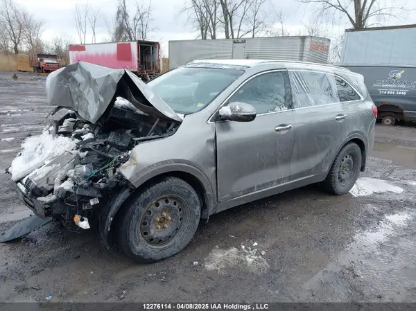 5XYPKDA15GG039551 2016 KIA SORENTO - Image 2