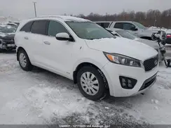5XYPKDA15GG110831 2016 KIA SORENTO