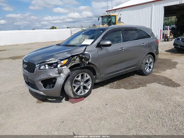 5XYPKDA16GG005828 2016 KIA SORENTO - Image 2
