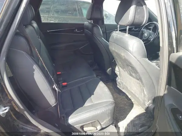 5XYPKDA16GG157334 2016 KIA SORENTO - Image 8