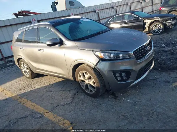 5XYPKDA17GG126397 2016 KIA SORENTO - Image 1