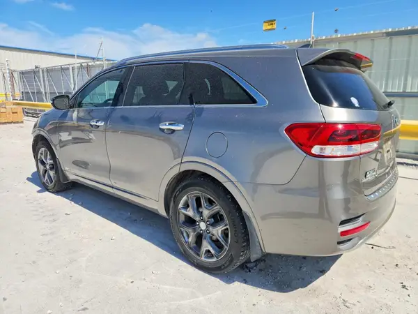 5XYPKDA18GG037812 2016 KIA SORENTO - Image 2