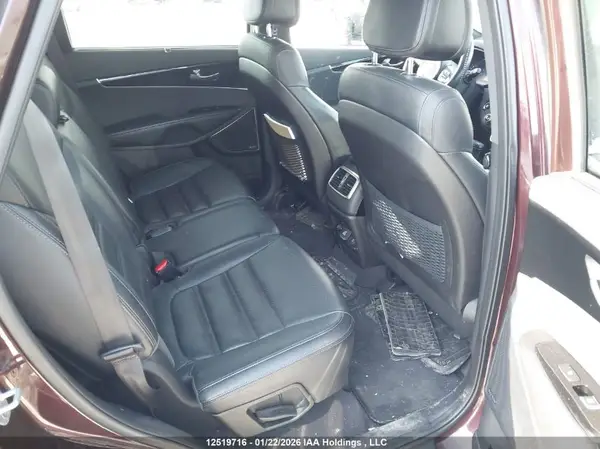 5XYPKDA19GG063092 2016 KIA SORENTO - Image 8