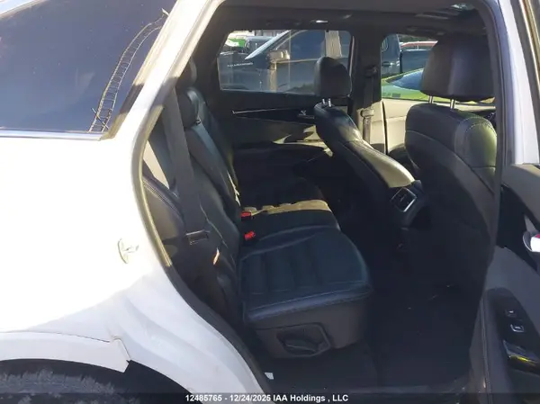 5XYPKDA1XJG359617 2018 KIA SORENTO - Image 8