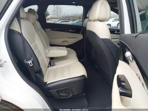 5XYPKDA50GG006539 2016 KIA SORENTO - Image 8