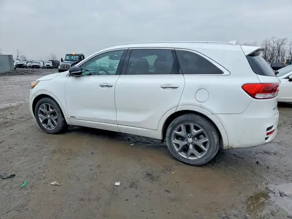 5XYPKDA50GG080267 2016 KIA SORENTO - Image 2