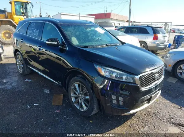 5XYPKDA50GG090636 2016 KIA SORENTO - Image 1