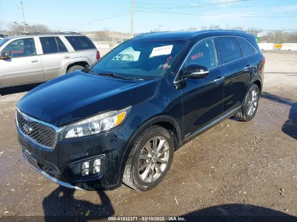 5XYPKDA50GG090636 2016 KIA SORENTO - Image 2