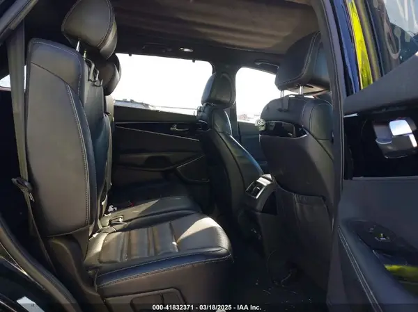 5XYPKDA50GG090636 2016 KIA SORENTO - Image 8