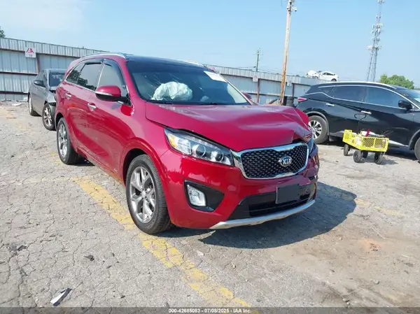 5XYPKDA50GG107306 2016 KIA SORENTO - Image 1