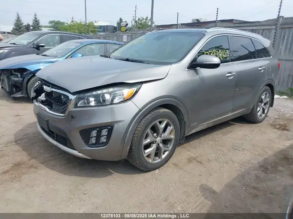 5XYPKDA50HG251780 2017 KIA SORENTO - Image 2