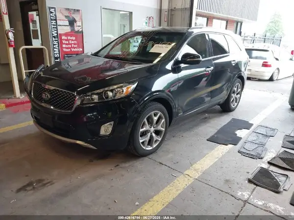 5XYPKDA50HG263072 2017 KIA SORENTO - Image 2