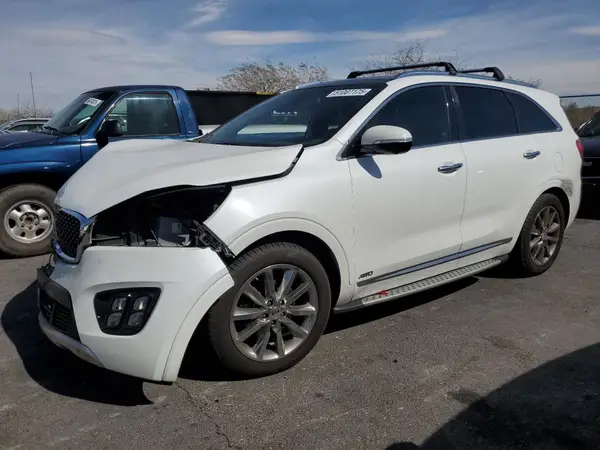 5XYPKDA50HG322945 2017 KIA SORENTO - Image 1