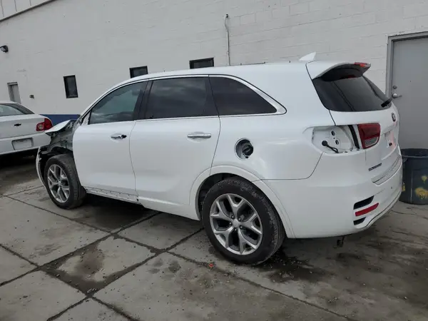 5XYPKDA50JG367079 2018 KIA SORENTO - Image 2
