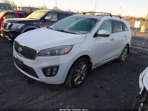 5XYPKDA50JG390006 2018 KIA SORENTO - Image 2