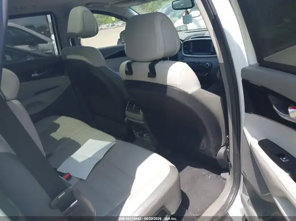 5XYPKDA51GG004265 2016 KIA SORENTO - Image 8