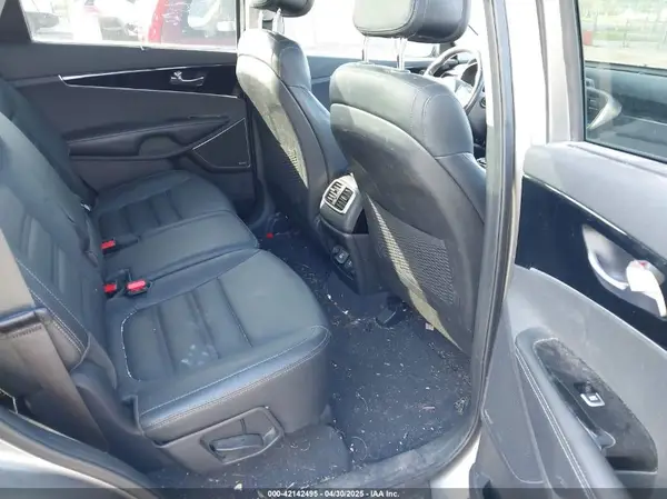 5XYPKDA51GG031823 2016 KIA SORENTO - Image 8