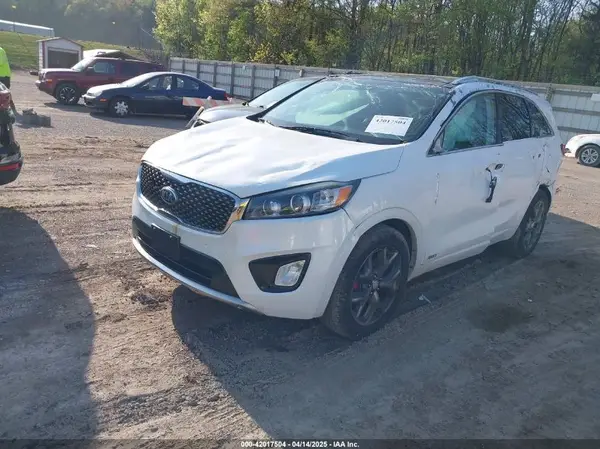 5XYPKDA51GG072940 2016 KIA SORENTO - Image 2
