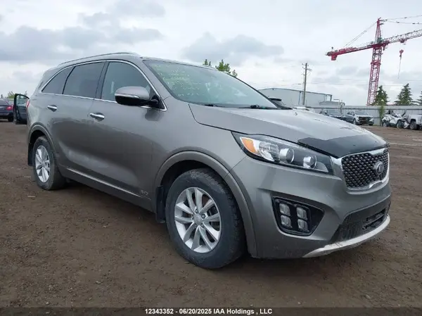 5XYPKDA51GG076616 2016 KIA SORENTO - Image 1