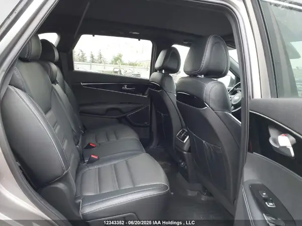 5XYPKDA51GG076616 2016 KIA SORENTO - Image 8