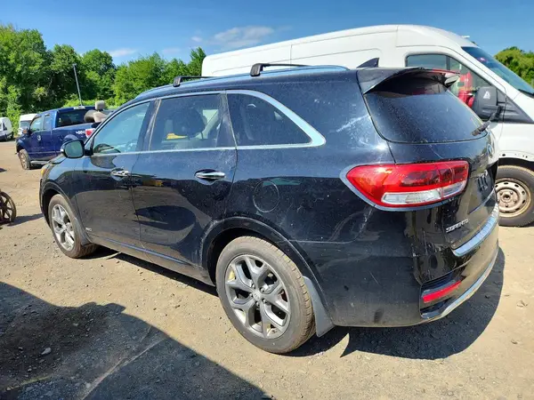 5XYPKDA51GG100753 2016 KIA SORENTO - Image 2