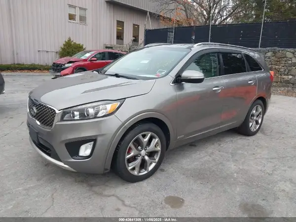 5XYPKDA51GG141996 2016 KIA SORENTO - Image 2