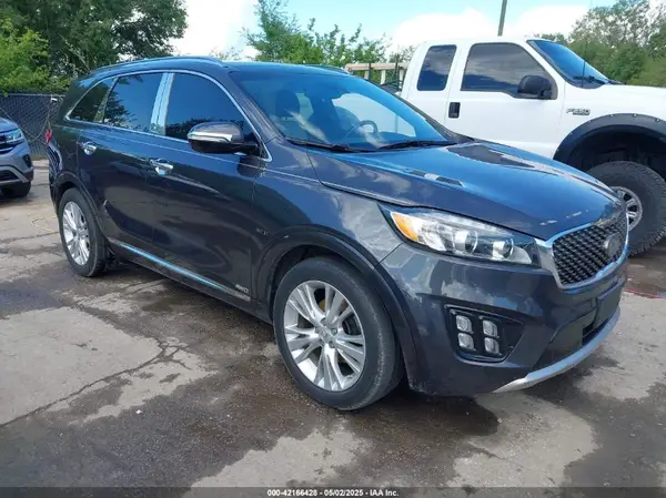 5XYPKDA51HG234065 2017 KIA SORENTO - Image 1