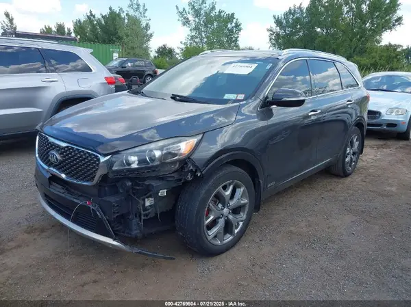 5XYPKDA51HG241582 2017 KIA SORENTO - Image 2