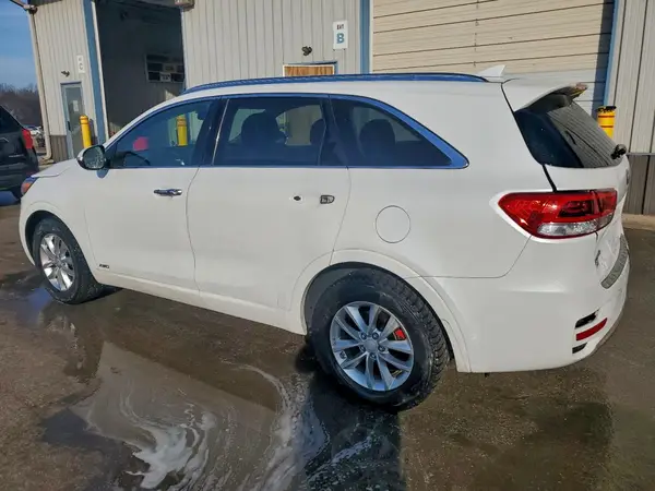 5XYPKDA51HG312179 2017 KIA SORENTO - Image 2