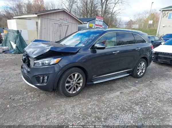 5XYPKDA51JG383579 2018 KIA SORENTO - Image 2
